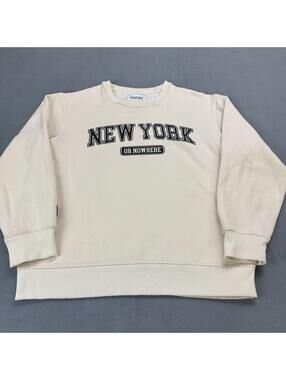 New York Or Nowhere Knicks Crewneck Sweatshirt Size XL (Fits Smaller) Beige
